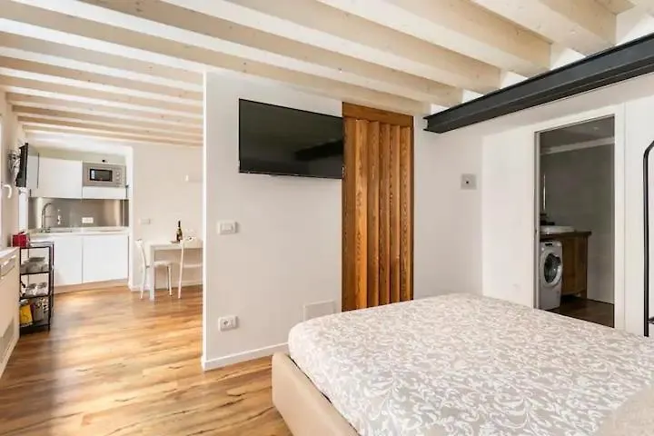 Ca' Delle Corti Apartment Venice 0*,  Italy